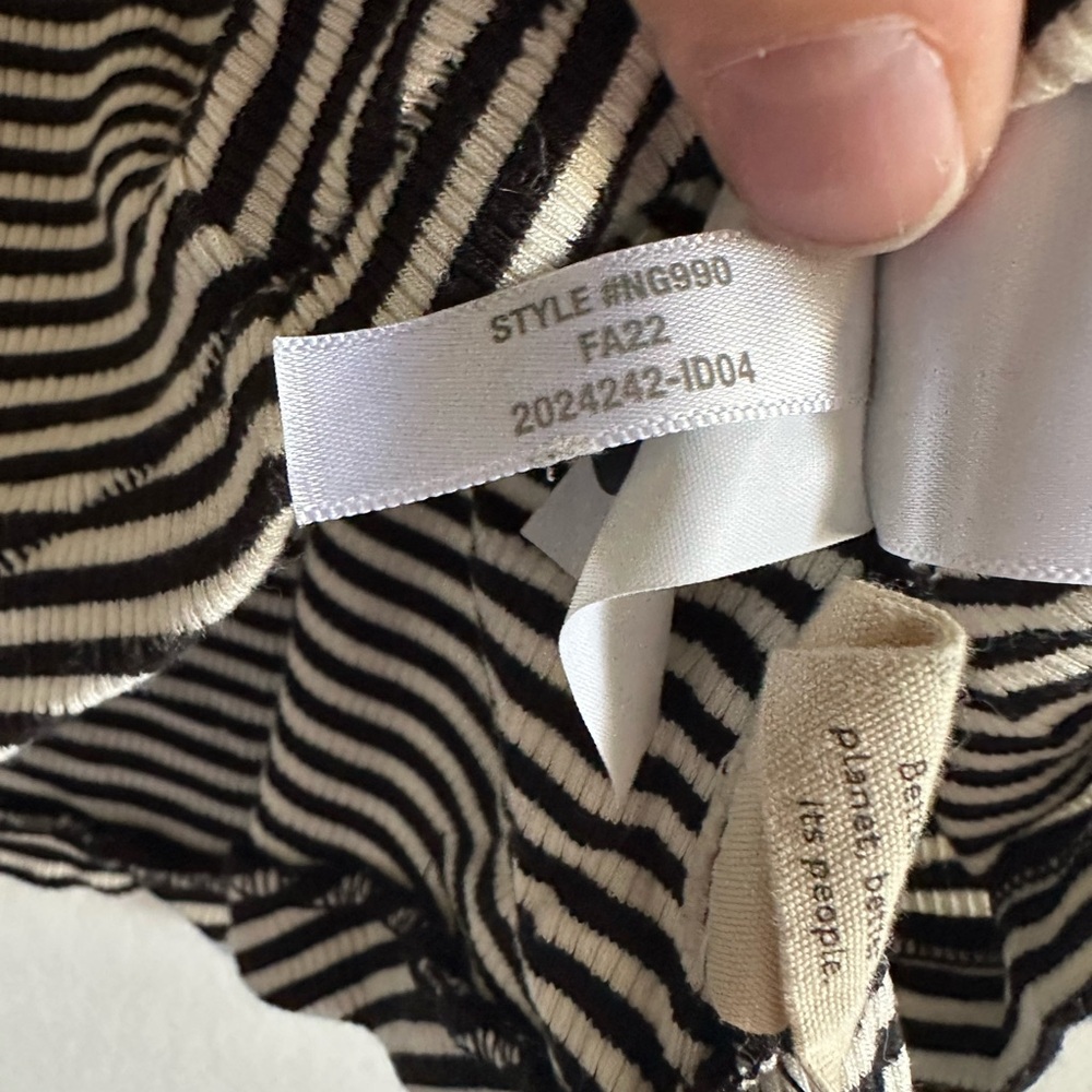 Madewell Black/White Striped Ribbed Pajama Tank Top size XS EUC - Picture 10 of 10